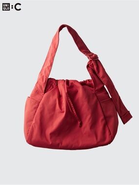 UNIQLO soft puffy shoulder tote bag in cherry red 🍒 (NWOT) Sold out online!